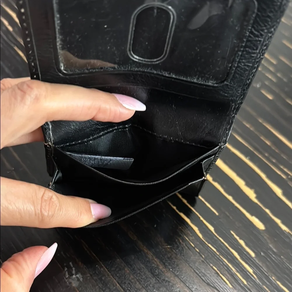 Wilson’s leather Men’s Black Leather ID Wallet Cardholder 4 Slots/Pockets